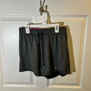 NIKE Grey Workout Short